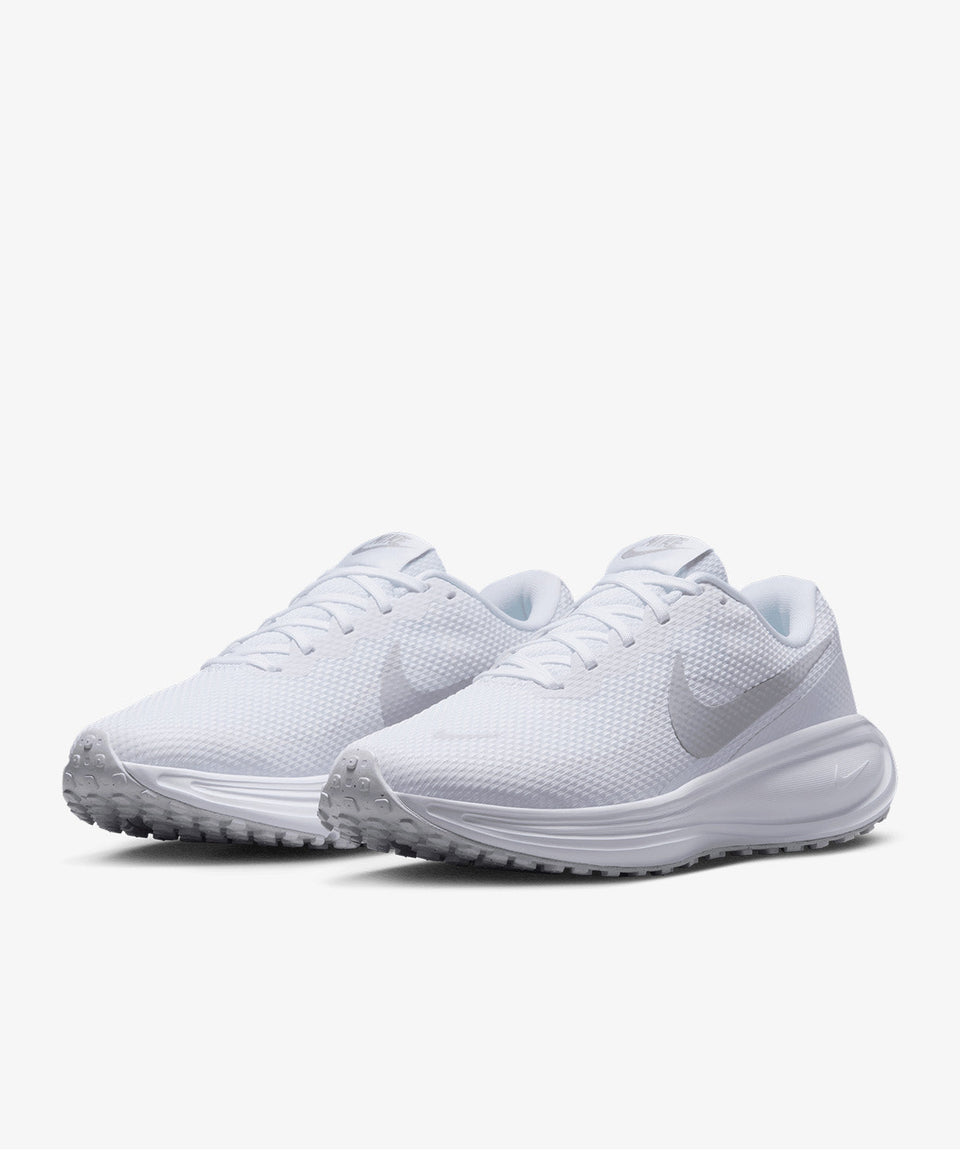 Nike Beyaz Nike Revolution 8