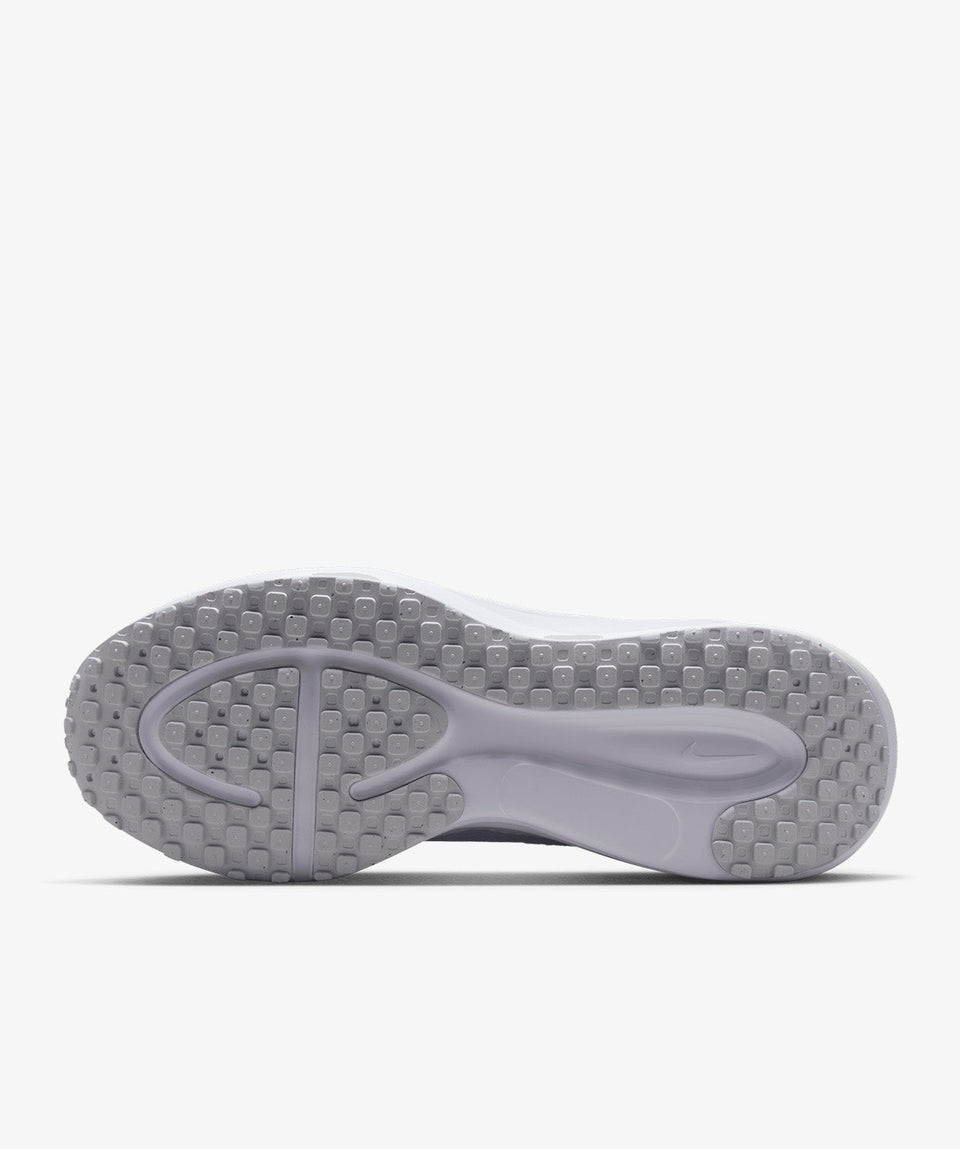Nike Beyaz Nike Revolution 8
