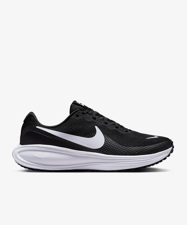 Nike Revolution 8