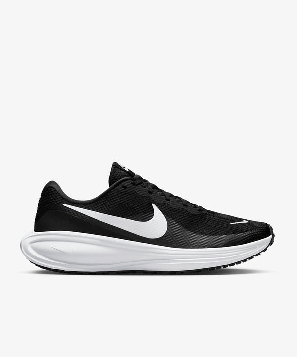 Nike Revolution 8