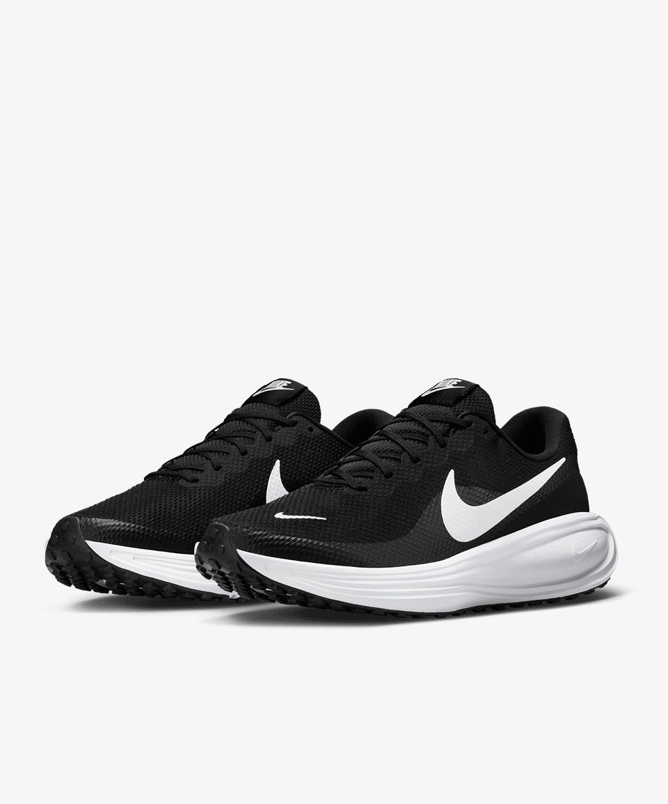 Nike Siyah Nike Revolution 8