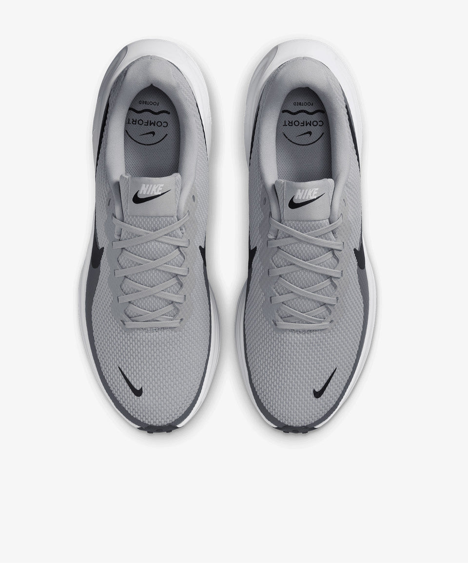 Nike Gri Nike Revolution 8