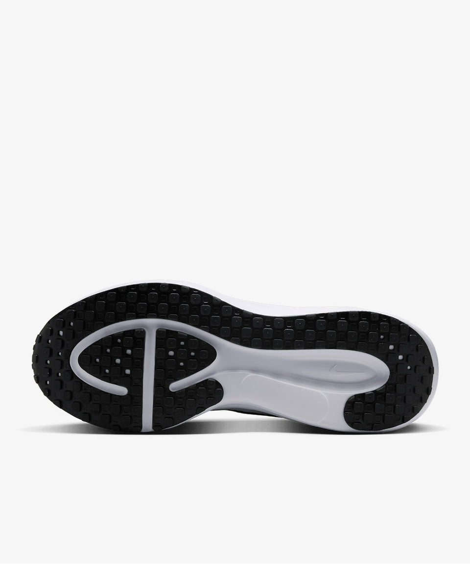 Nike Beyaz Nike Revolution 8