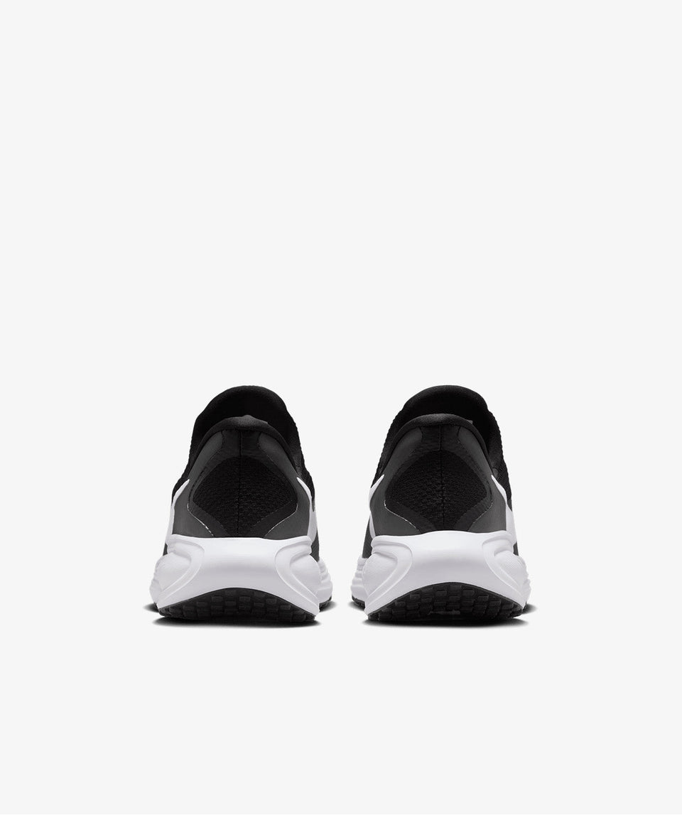 Nike Siyah Nike Revolution 8 EASYON